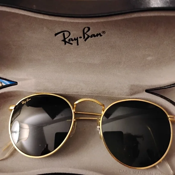 Ray-Ban Gold Sunglasses with Dark Lenses - Picture 3 of 3
